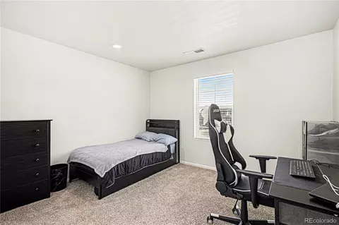 Bedroom - 24068 E Atlantic Pl, Aurora, CO 80018 photo 4 of 9