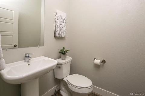 10670 E 26th Ave, Aurora, CO 80010 photo 13