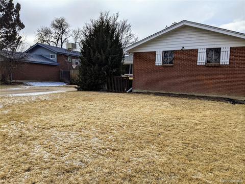 381 Scranton St, Aurora, CO 80011 photo 2