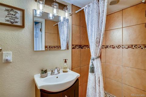 21144 E Scott Pl, Denver, CO 80249 photo 17