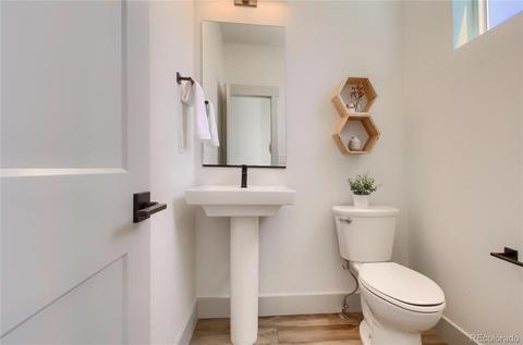 2425 S Bannock St, Denver, CO 80223 photo 30