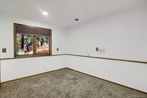 Bedroom - 12345 Bear Haven Rd, Conifer, CO 80433 photo 4 of 5