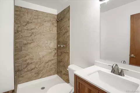 Bath - 12345 Bear Haven Rd, Conifer, CO 80433 photo 3 of 6