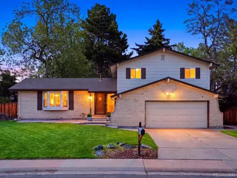 8923 W Warren Dr, Lakewood, CO 80227