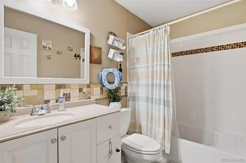 Bath - 421 3rd St, Frederick, CO 80530 photo 1 of 3