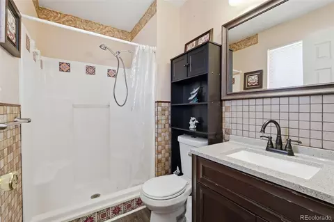Bath - 421 3rd St, Frederick, CO 80530 photo 2 of 3