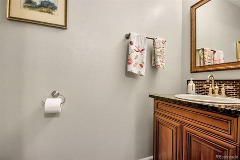 7049 S Forest Ct, Centennial, CO 80122 photo 11
