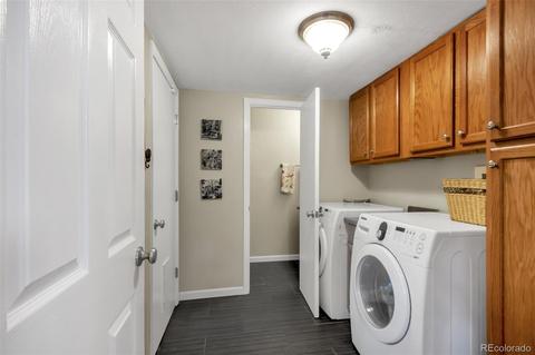 7049 S Forest Ct, Centennial, CO 80122 photo 10