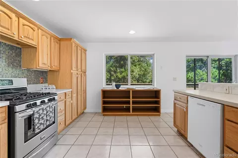 Kitchen - 4 Gap Rd, Black Hawk, CO 80422 photo 2 of 5