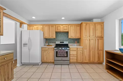 Kitchen - 4 Gap Rd, Black Hawk, CO 80422 photo 3 of 5