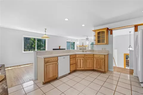Kitchen - 4 Gap Rd, Black Hawk, CO 80422 photo 4 of 5