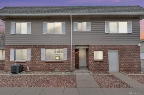 9867 Croke Dr, Denver, CO 80260