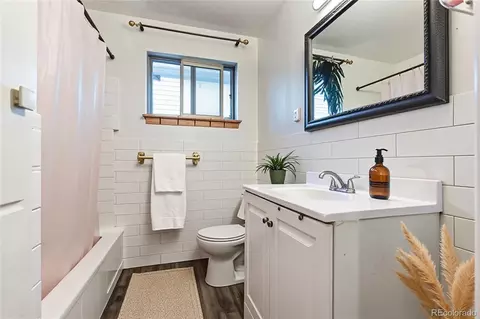 5210 E 33rd Ave, Denver, CO 80207 photo 10