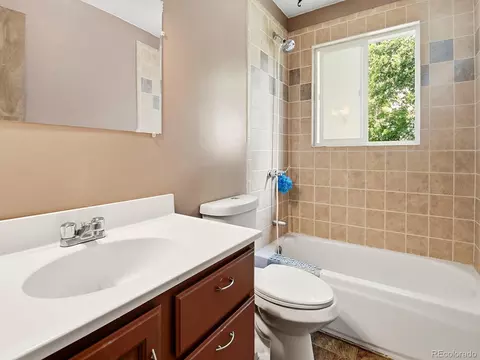 Bath - 6932 Deframe Ct, Arvada, CO 80004 photo 1 of 2