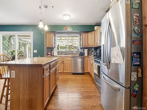 Kitchen - 6932 Deframe Ct, Arvada, CO 80004 photo 2 of 2