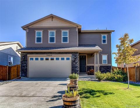 25624 E Byers Dr, Aurora, CO 80018 photo 2