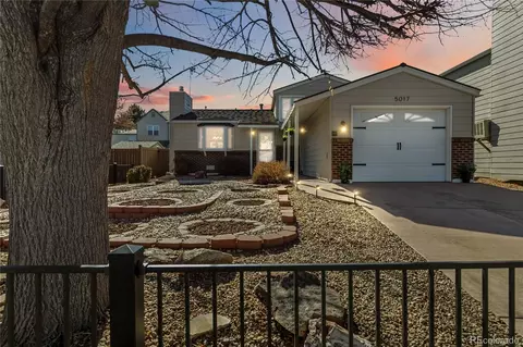 5017 S Quintero Cir, Aurora, CO 80015