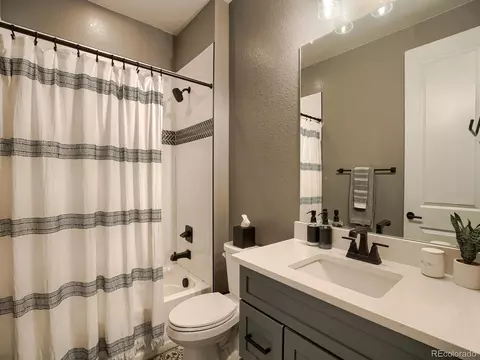 Bath - 22188 E Tufts Dr, Aurora, CO 80015 photo 2 of 4