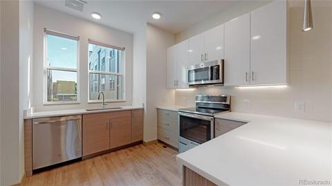 385 22nd St #4, Denver, CO 80205 photo 12