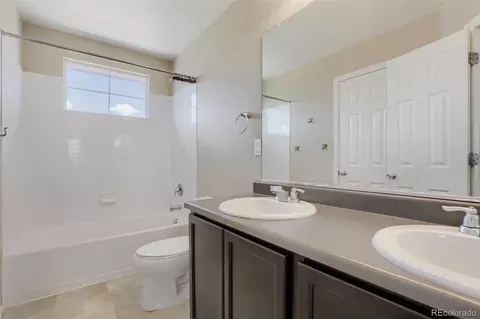 Bath - 19663 E 63rd Pl, Aurora, CO 80019 photo 1 of 3