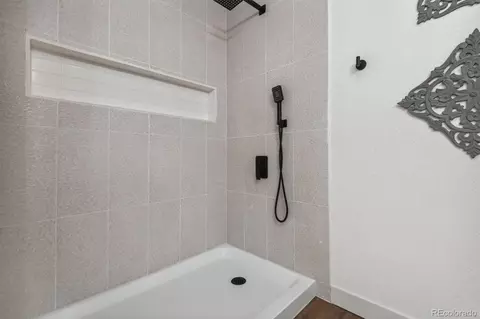 2995 Glencoe St, Denver, CO 80207 photo 15