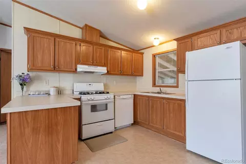 1699 Cimarron St, Aurora, CO 80011 photo 7