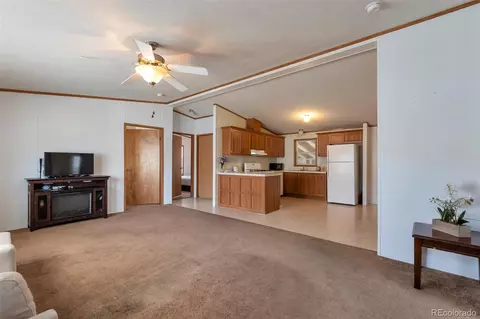 1699 Cimarron St, Aurora, CO 80011 photo 3