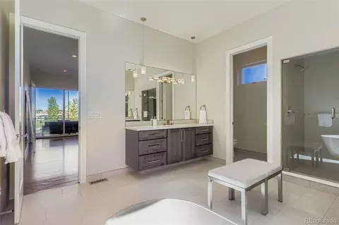 Bath - 7006 E Archer Pl, Denver, CO 80230 photo 3 of 7