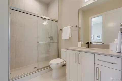 Bath - 7006 E Archer Pl, Denver, CO 80230 photo 4 of 7