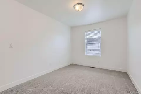 16063 E Warner Pl, Denver, CO 80239 photo 19