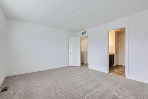16063 E Warner Pl, Denver, CO 80239 photo 13