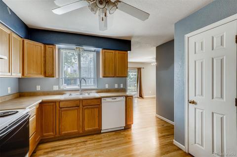 18668 E 17th Ave, Aurora, CO 80011 photo 3