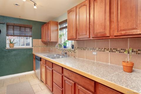 3040 Oneida St, Denver, CO 80207 photo 15