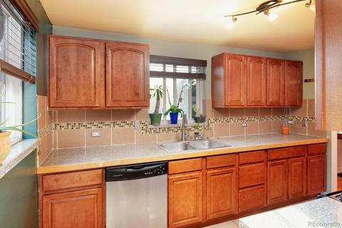 3040 Oneida St, Denver, CO 80207 photo 16