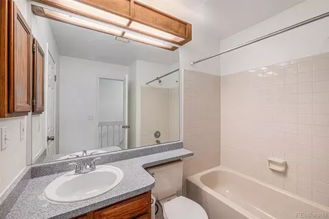 Bath - 11945 E Ford Dr, Aurora, CO 80012 photo 2 of 2