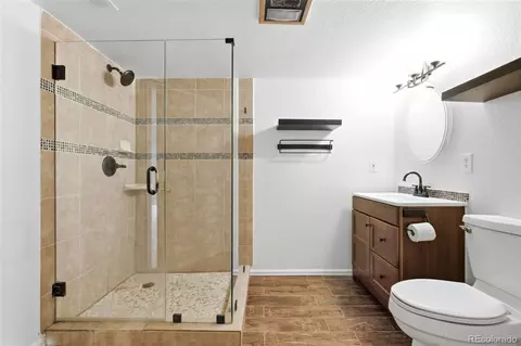 Bath - 3033 E 108th Dr, Northglenn, CO 80233 photo 5 of 5