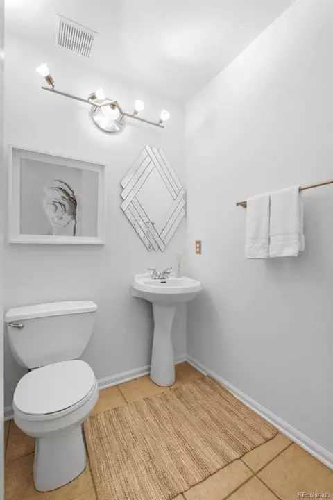 Bath - 3033 E 108th Dr, Northglenn, CO 80233 photo 1 of 5