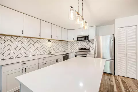 3465 S Poplar St #210, Denver, CO 80224