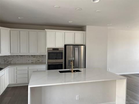 15832 E Broncos Pl, Centennial, CO 80112 photo 4