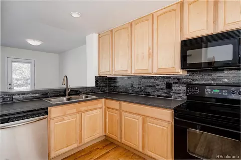 22092 E Irish Dr, Aurora, CO 80016 photo 5