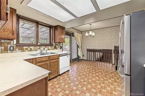 Kitchen - 19391 Eldorado Dr, Aurora, CO 80013 photo 3 of 3