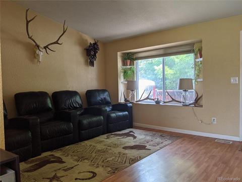 1592 S Biscay Ct, Aurora, CO 80017 photo 4