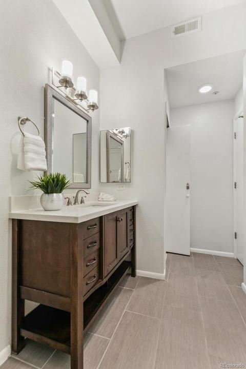 3149 Blake St #104, Denver, CO 80205 photo 17