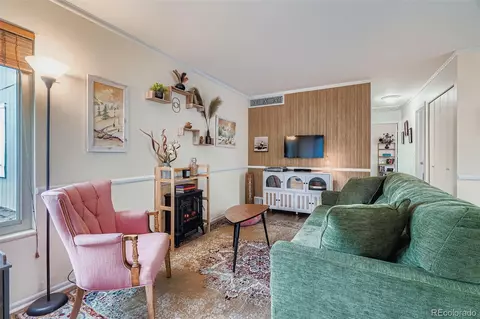 2557 S Dover St #8, Lakewood, CO 80227