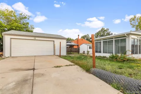 Exterior - 20601 E Buchanan Dr, Aurora, CO 80011 photo 4 of 6