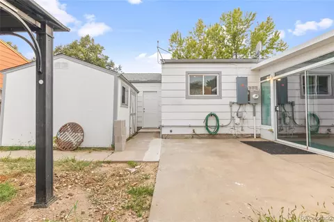 Exterior - 20601 E Buchanan Dr, Aurora, CO 80011 photo 5 of 6
