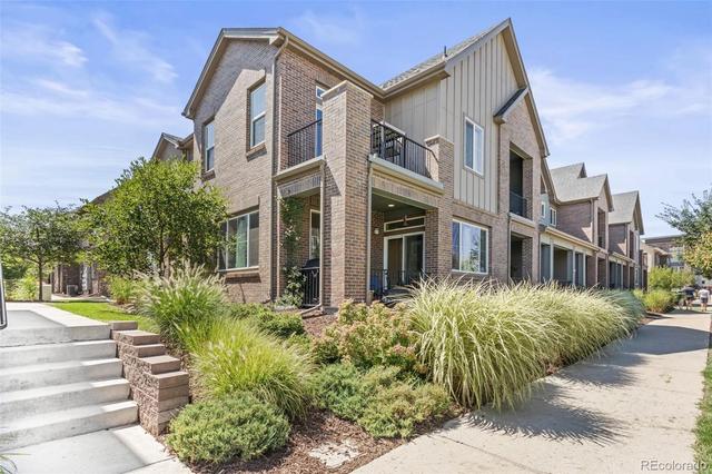 512 E Dry Creek Pl, Littleton, CO 80122