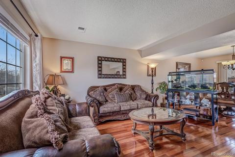4874 Jasper Ct, Denver, CO 80239 photo 4