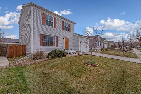 4874 Jasper Ct, Denver, CO 80239 photo 2