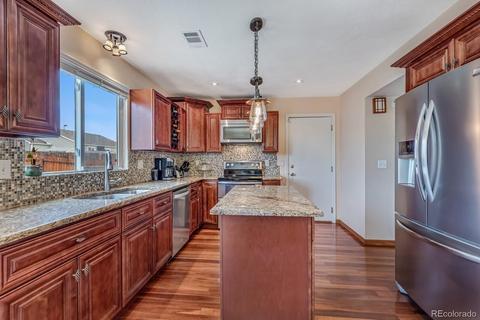 4874 Jasper Ct, Denver, CO 80239 photo 7